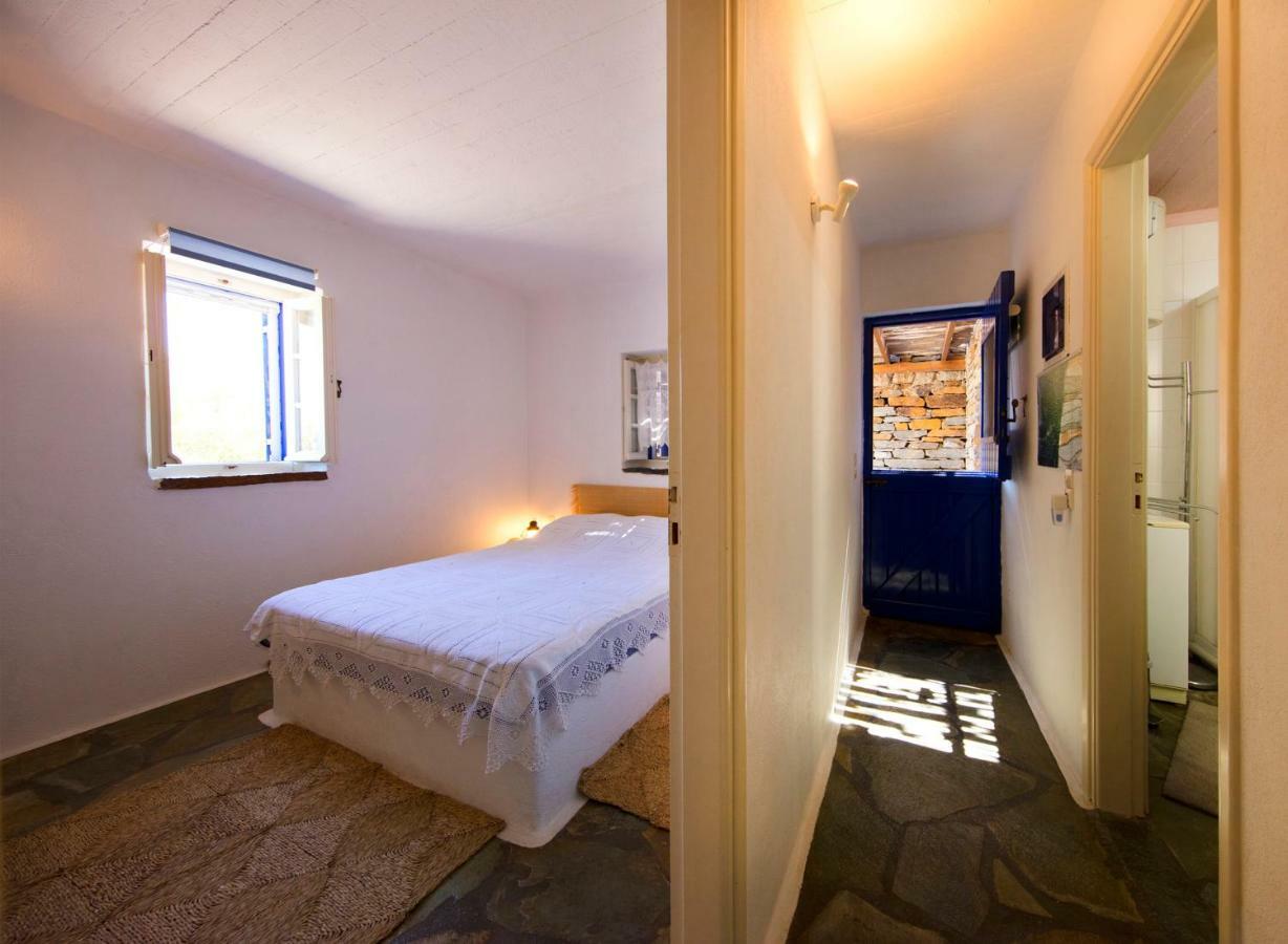 Stone House With A Magical View Villa Otzias Luaran gambar